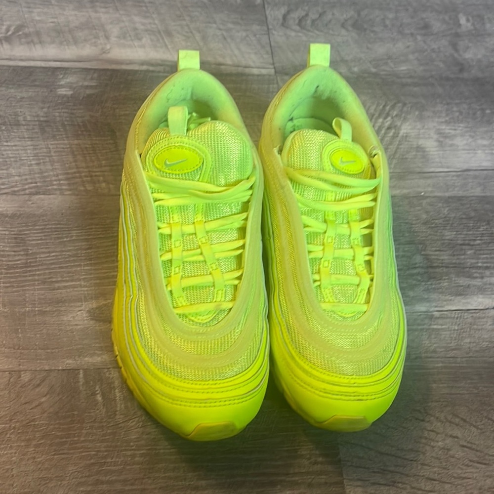 Women Nike sneakers size 8